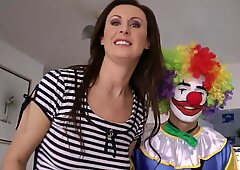 MILF Babe Tastes Jizz After Being Plowed