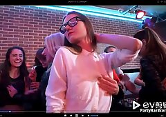 party hardcore Beauty blowjob