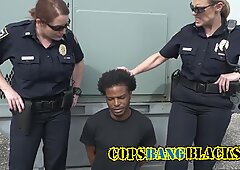 Blonde hottie pounded outdoors