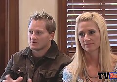 Smoking hot babe riding delicious dick