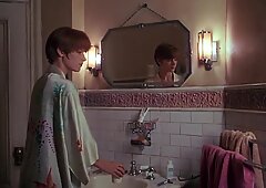 Bridget Fonda -   Single White-colored Female   03