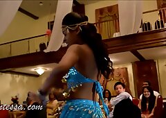 Trini Indian women shake bootie in This Sexy Chutney Dance Video